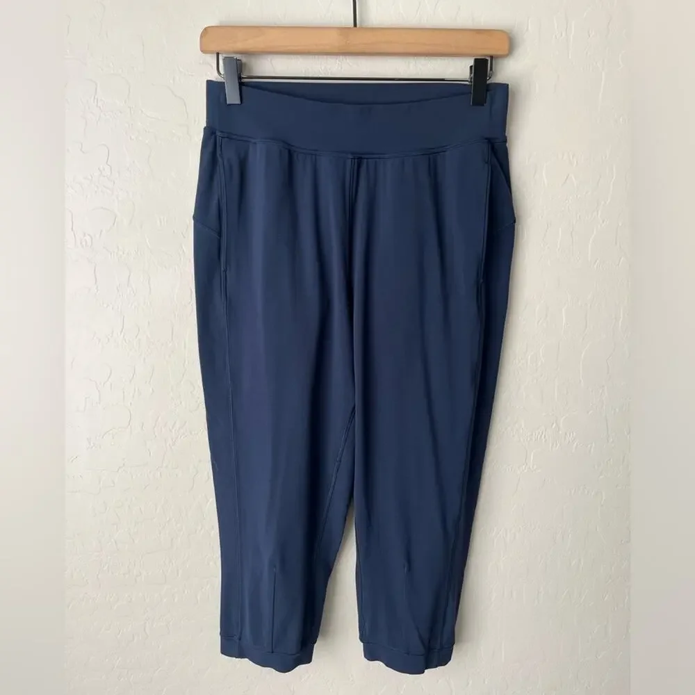 Lululemon rejuvenate crop jogger navy blue 6 - Picture 5 of 10